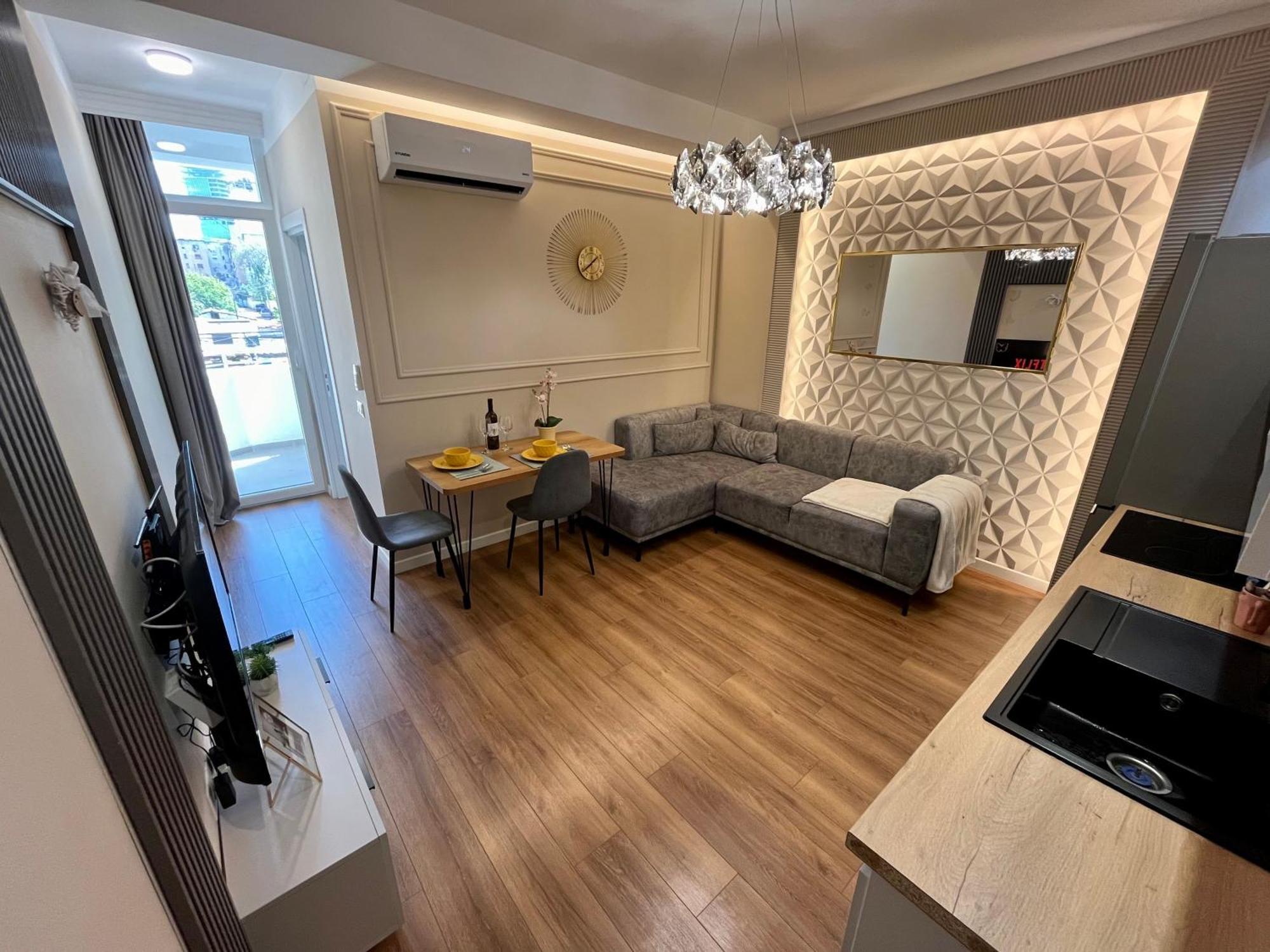 טיראנה City Center Cozy Apartment מראה חיצוני תמונה
