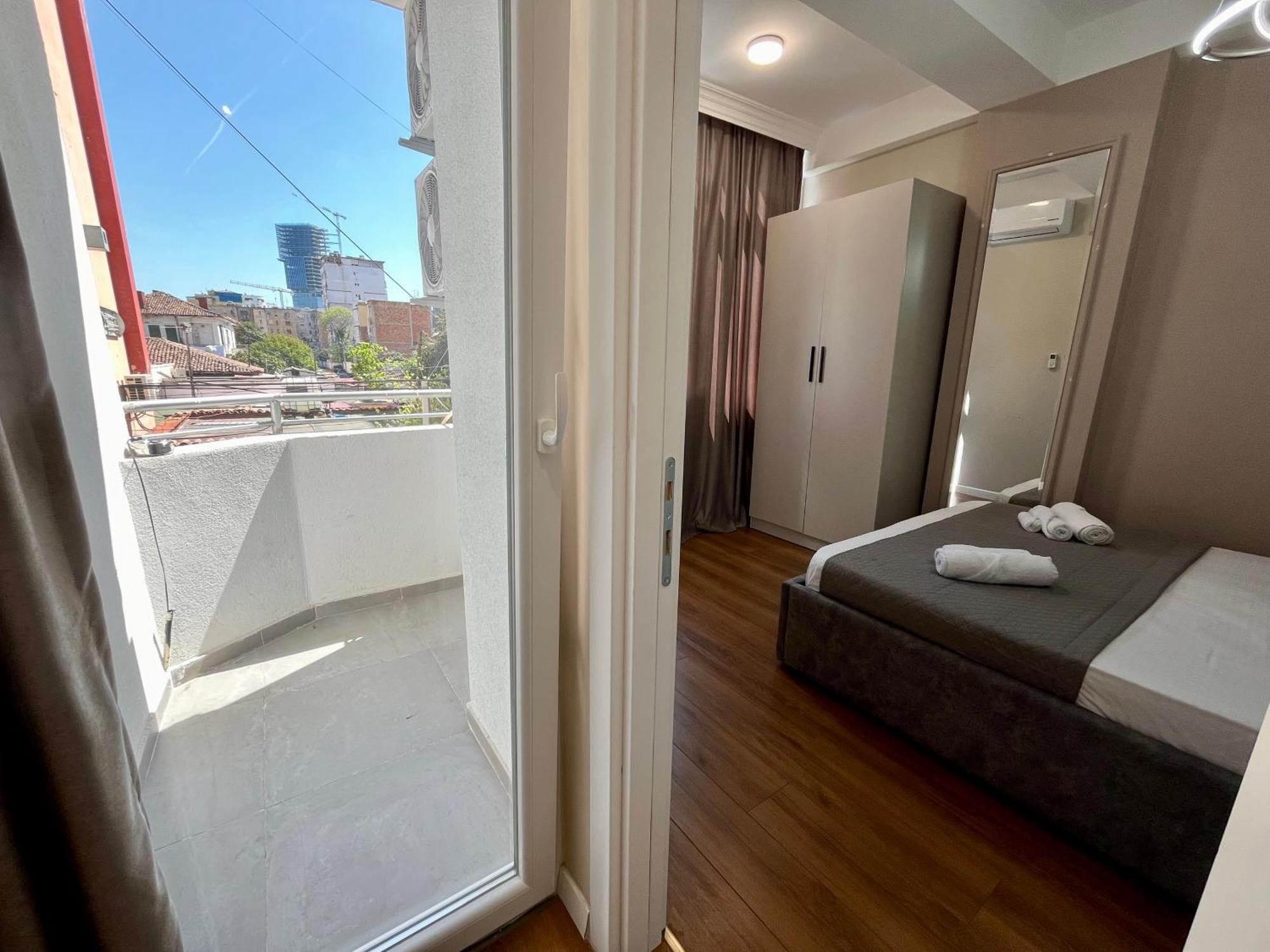 טיראנה City Center Cozy Apartment מראה חיצוני תמונה